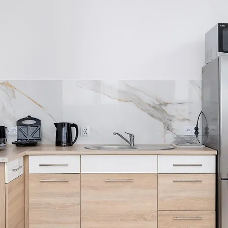 Klimatyzowany Apartament Dla 4 Osob Z Parkingiem W Wieliczce By Renters *