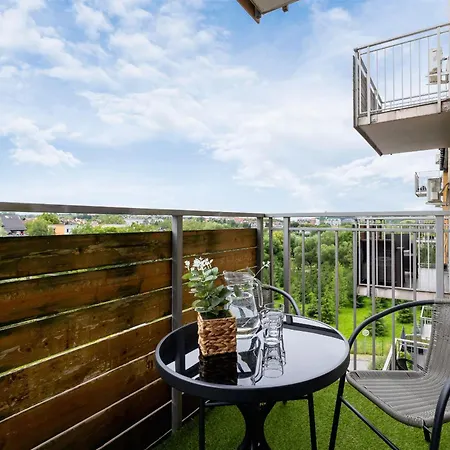 Klimatyzowany Apartament Dla 4 Osob Z Parkingiem W Wieliczce By Renters Groß Salze