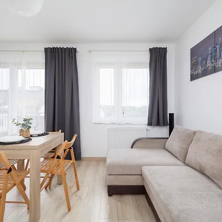 Klimatyzowany Apartament Dla 4 Osob Z Parkingiem W Wieliczce By Renters
